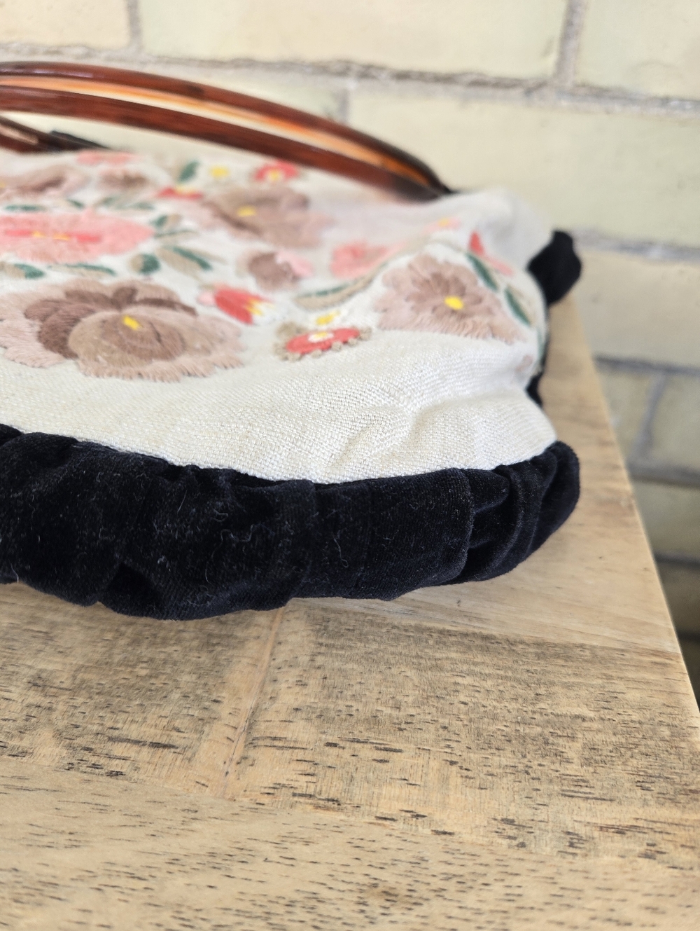 Vintage Embroided Handbag - Picture 12 of 15